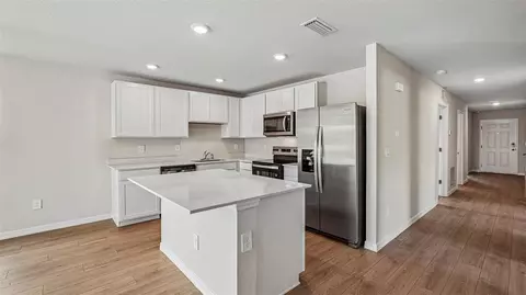 Entry Way - 17906 Wheat Stack Ct, Parrish, FL 34219 photo 2 of 2