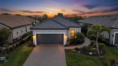 3113 Tolmino Ct, Lakewood Ranch, FL 34211