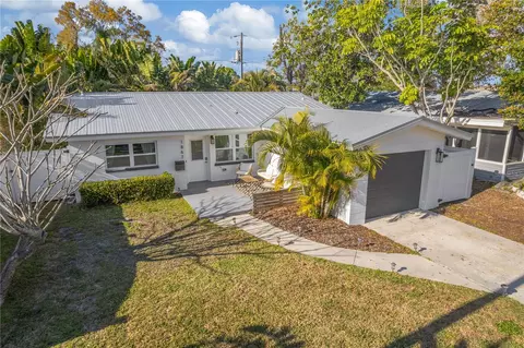 1867 Maryland Ave NE, Saint Petersburg, FL 33703