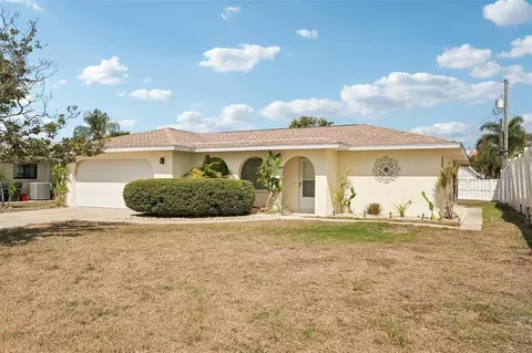 1741 Bayonne St, Sarasota, FL 34231