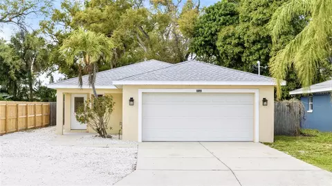 1016 26th St W, Bradenton, FL 34205