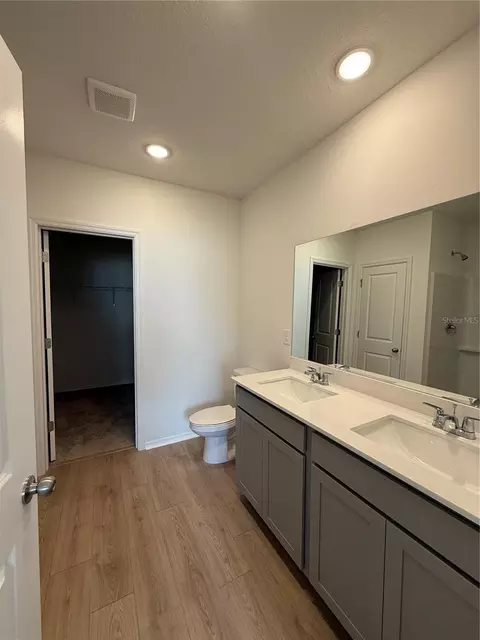Bath - 13134 Sassafras Trl, Parrish, FL 34219 photo 2 of 2