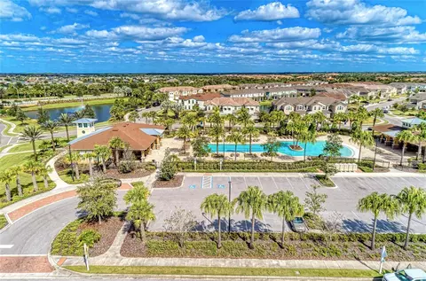 View/Area - 11655 Rolling Green Dr, Bradenton, FL 34211 photo 9 of 10