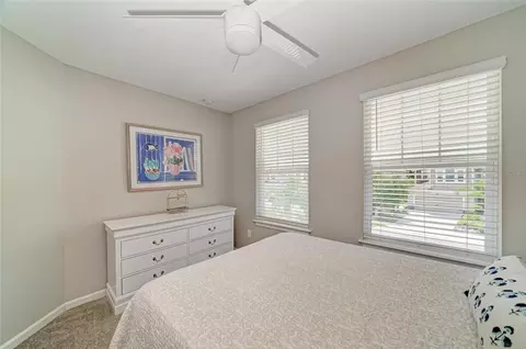 Bedroom - 11655 Rolling Green Dr, Bradenton, FL 34211 photo 6 of 6