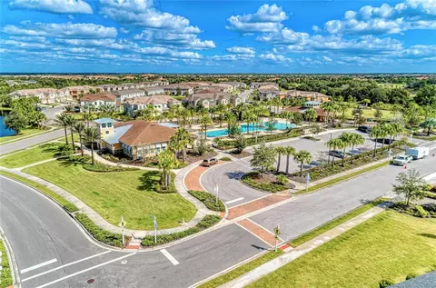 View/Area - 11655 Rolling Green Dr, Bradenton, FL 34211 photo 8 of 10