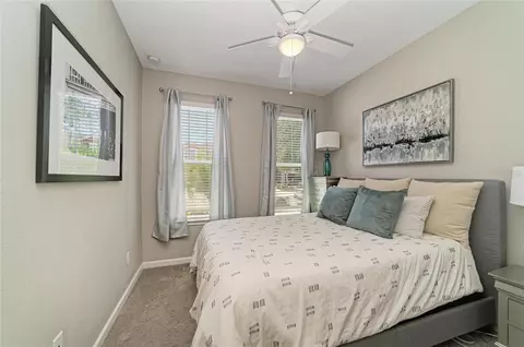 Bedroom - 11655 Rolling Green Dr, Bradenton, FL 34211 photo 4 of 6
