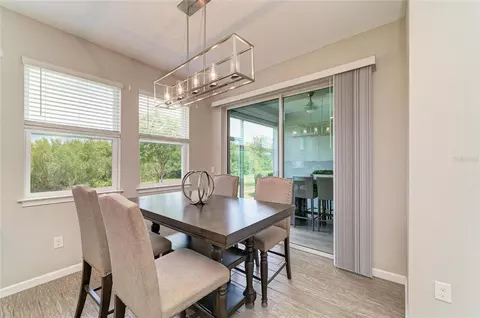 Dining - 11655 Rolling Green Dr, Bradenton, FL 34211 photo 2 of 2