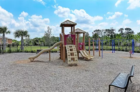 View/Area - 11655 Rolling Green Dr, Bradenton, FL 34211 photo 6 of 10