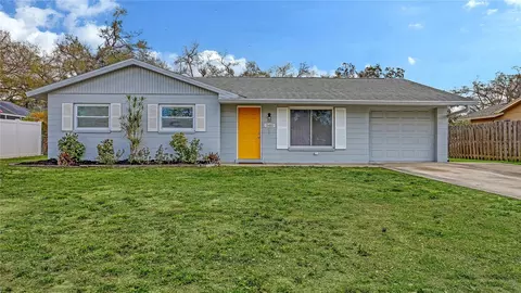 3415 Woodmont Dr, Sarasota, FL 34232