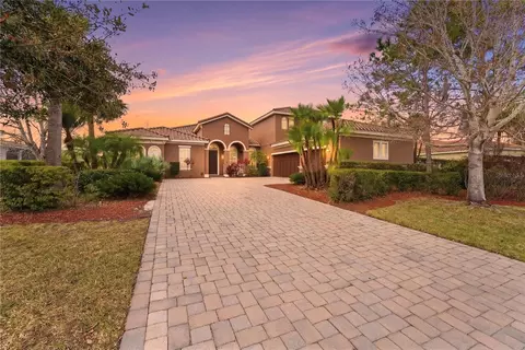 Exterior - 112 170th St E, Bradenton, FL 34212 photo 2 of 10