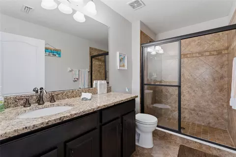 Bath - 112 170th St E, Bradenton, FL 34212 photo 5 of 8