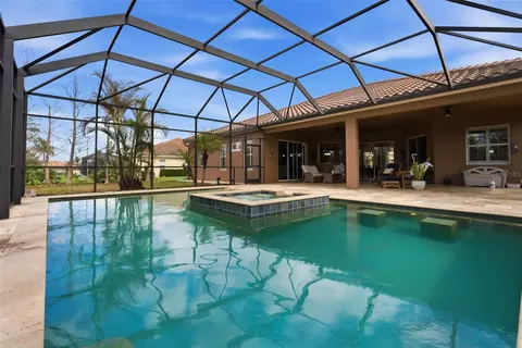 Exterior - 112 170th St E, Bradenton, FL 34212 photo 7 of 10
