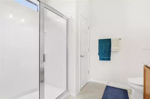 Bath - 5539 107th Ter E, Parrish, FL 34219 photo 2 of 3