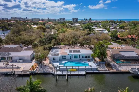 951 Contento St, Siesta Key, FL 34242