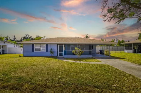 2208 Shawnee St, Sarasota, FL 34231