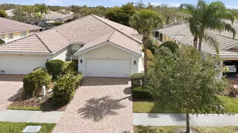 7559 Quinto Dr, Sarasota, FL 34238
