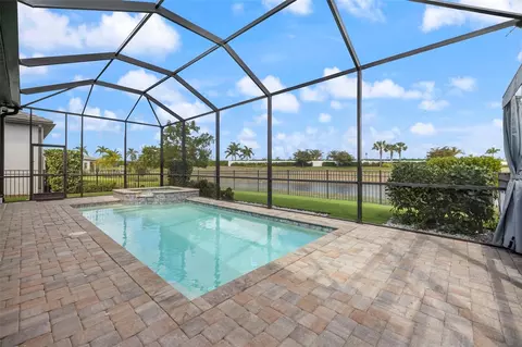6266 Crested Eagle Ln, Nokomis, FL 34275