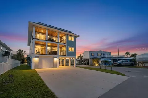 2518 Avenue B, Bradenton Beach, FL 34217