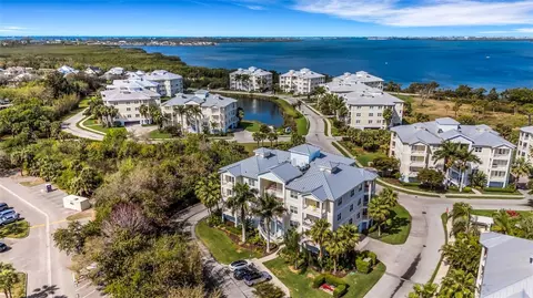 3450 77th St W #201, Bradenton, FL 34209