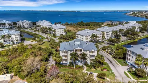 3450 77th St W #201, Bradenton, FL 34209