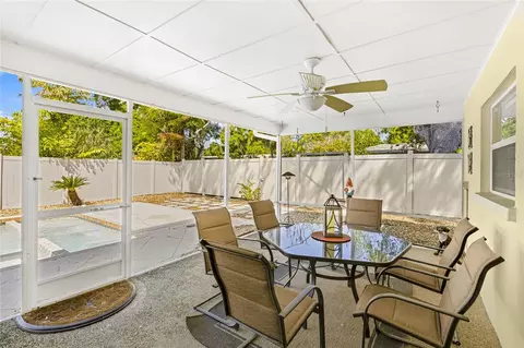 Exterior - 1908 49th St W, Bradenton, FL 34209 photo 4 of 10