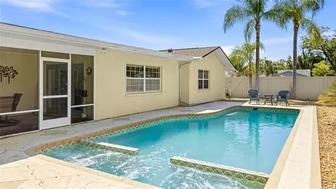 Exterior - 1908 49th St W, Bradenton, FL 34209 photo 7 of 10