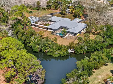 7108 Midnight Pass Rd, Sarasota, FL 34242