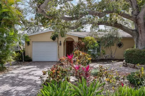 239 Sovrano Rd, Venice, FL 34285
