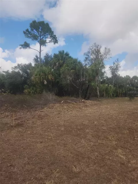 S San Mateo Drive, North Port, FL 34286