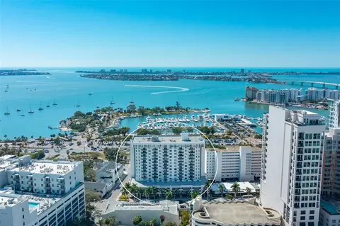 101 S Gulfstream Ave #7D, Sarasota, FL 34236