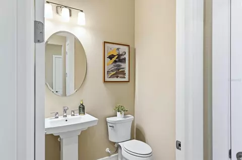 Bath - 9213 Sand Dune Cv, Parrish, FL 34219 photo 5 of 7