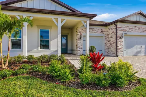 Exterior - 9213 Sand Dune Cv, Parrish, FL 34219 photo 2 of 9