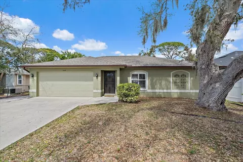 2843 New England St, Sarasota, FL 34231