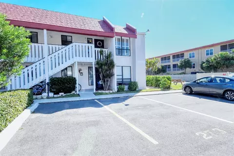1801 Gulf Dr N #275, Bradenton Beach, FL 34217