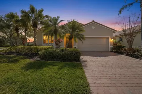 4246 65th Pl E, Sarasota, FL 34243