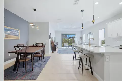 Dining - 10117 Spruce River Way, Parrish, FL 34219 photo 1 of 3