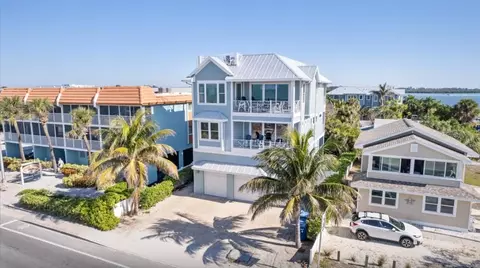 903 Gulf Dr S, Bradenton Beach, FL 34217