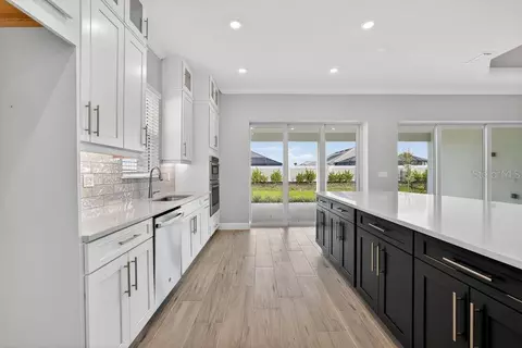 Kitchen - 15246 Contenta Loop, Bradenton, FL 34211 photo 5 of 5