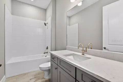 Bath - 15246 Contenta Loop, Bradenton, FL 34211 photo 5 of 5