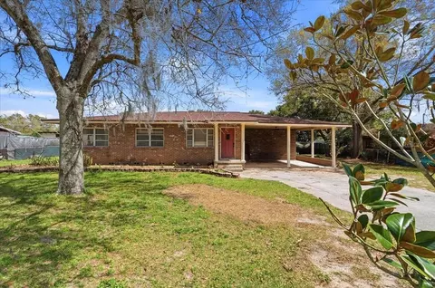 137 Highland Ave, Auburndale, FL 33823