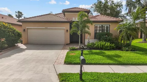 20528 Pezzana Dr, Venice, FL 34292