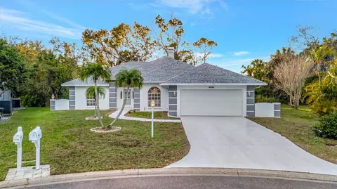6864 Corral Ct, Sarasota, FL 34243