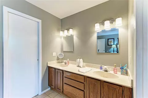 Bath - 4609 44th Ave E, Bradenton, FL 34203 photo 1 of 3