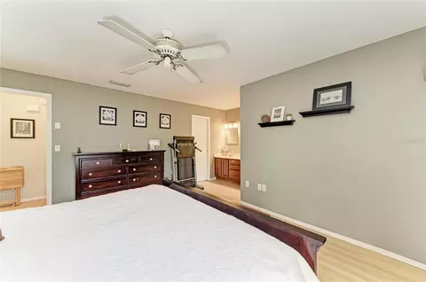Bedroom - 4609 44th Ave E, Bradenton, FL 34203 photo 2 of 2