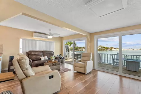33 N Starboard Dr, Venice, FL 34285 photo 13
