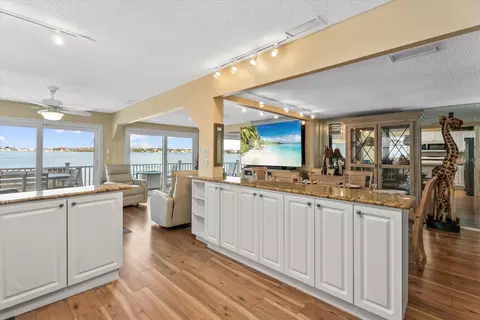 33 N Starboard Dr, Venice, FL 34285 photo 12