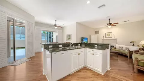 Kitchen - 61 Bayhead Ln, Osprey, FL 34229 photo 7 of 7