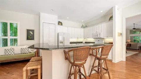 Kitchen - 61 Bayhead Ln, Osprey, FL 34229 photo 2 of 7