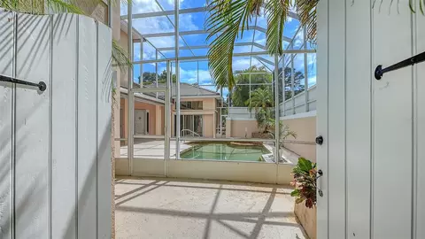 Exterior - 61 Bayhead Ln, Osprey, FL 34229 photo 3 of 17