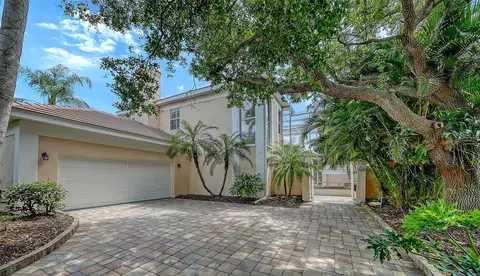 Exterior - 61 Bayhead Ln, Osprey, FL 34229 photo 2 of 17